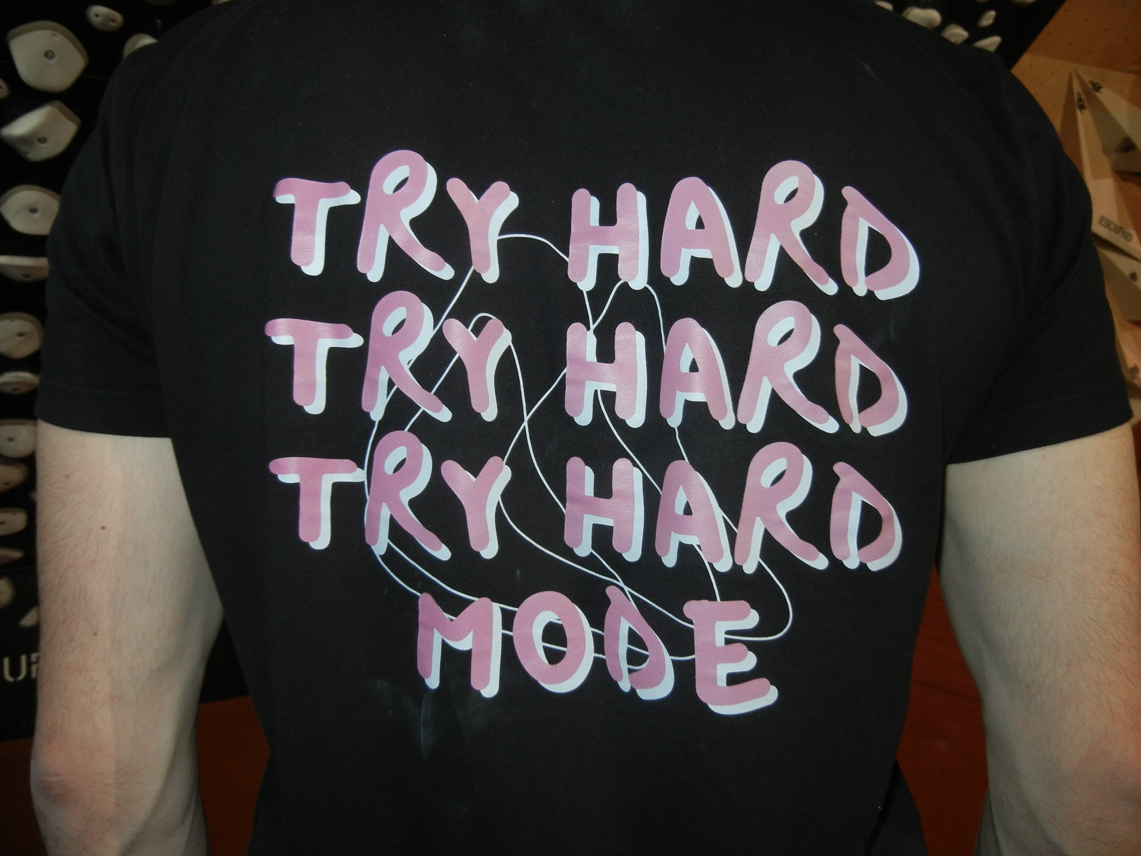PRÉCOMMANDE - T-shirt de Grimpe Unisexe "TRY HARD MODE" - Made in France - Noir
