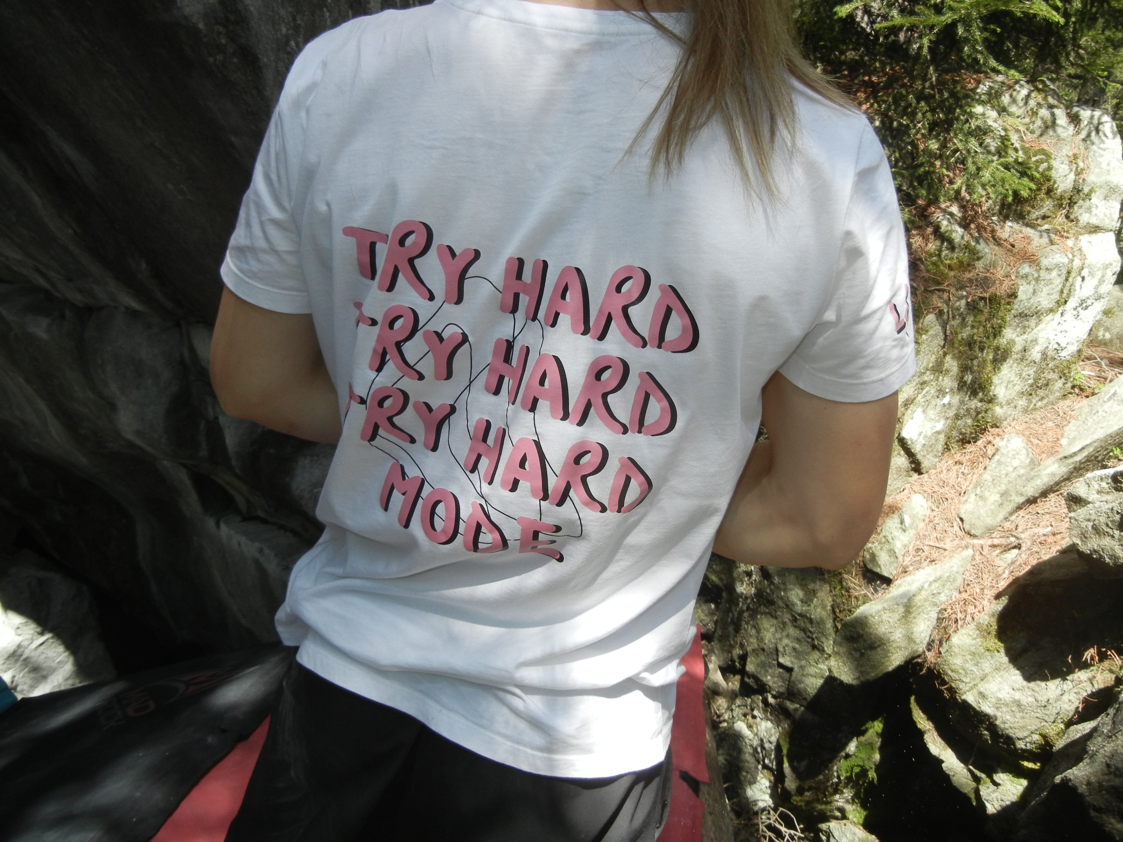 PRÉCOMMANDE - T-shirt de Grimpe Unisexe "TRY HARD MODE" - Made in France - Blanc